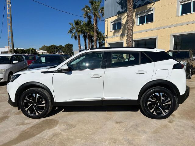 PEUGEOT 2008 ALLURE 1.2 E-THP AUTO SPANISH LHD IN SPAIN 39000 MILES SUPERB 2020